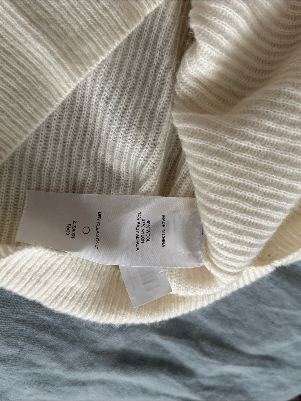 Quince Cream Ribbed V-Neck Button Cardigan - Picture 3 of 5